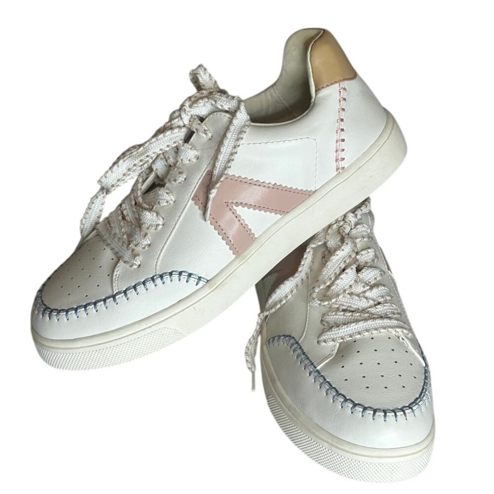 Mia womens sz 9 Itzia sneakers white & blush distinct whipstitch
